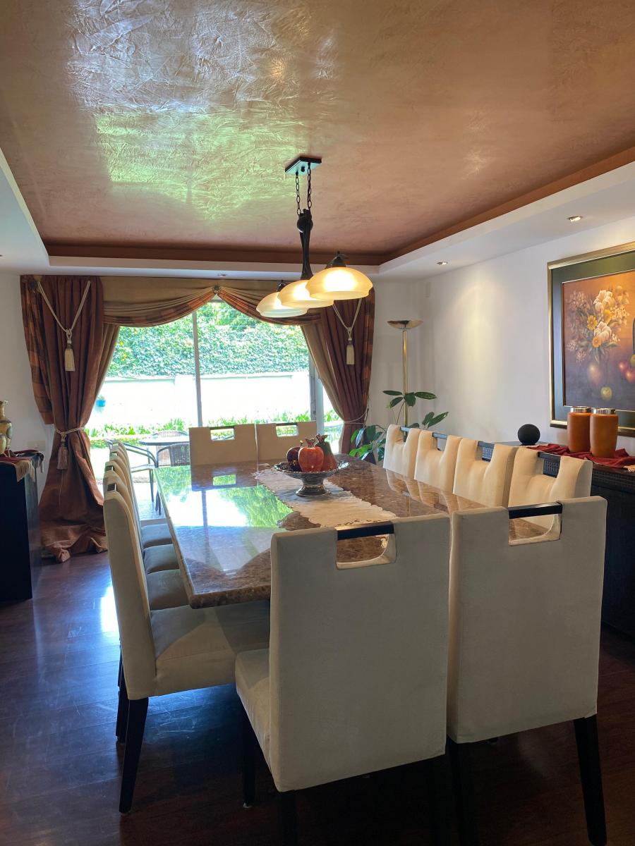 Hermosa Casa Venta Moderna Cumbayá. Provincia de Pichincha — imagen 3