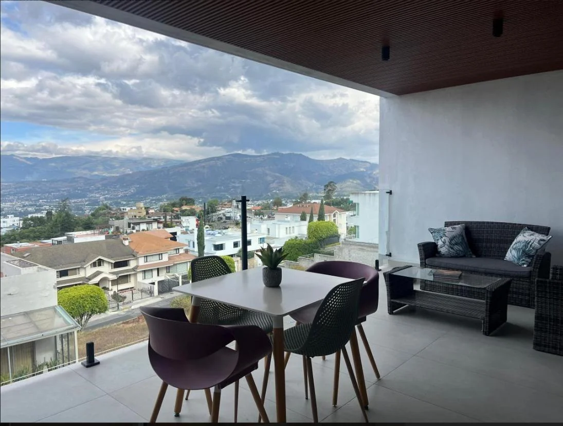 Departamento en Venta en Cumbayá Vista Grande Quito Ecuador — imagen 5