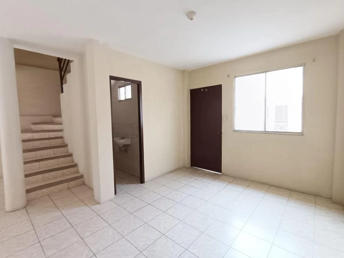 Venta de Casa, Dos Plantas en Mucho Lote 1 Etapa 6 - J. Moncada, Guayas — imagen 3