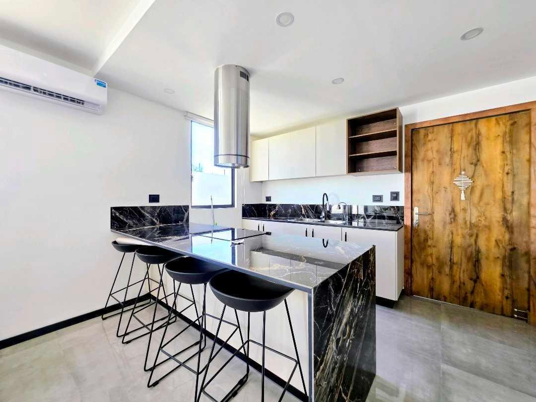 Vendo Casa en Piamonte, Sector Gavilanes, Sur de Manta, Urb. Cerrada, Manabí — imagen 2
