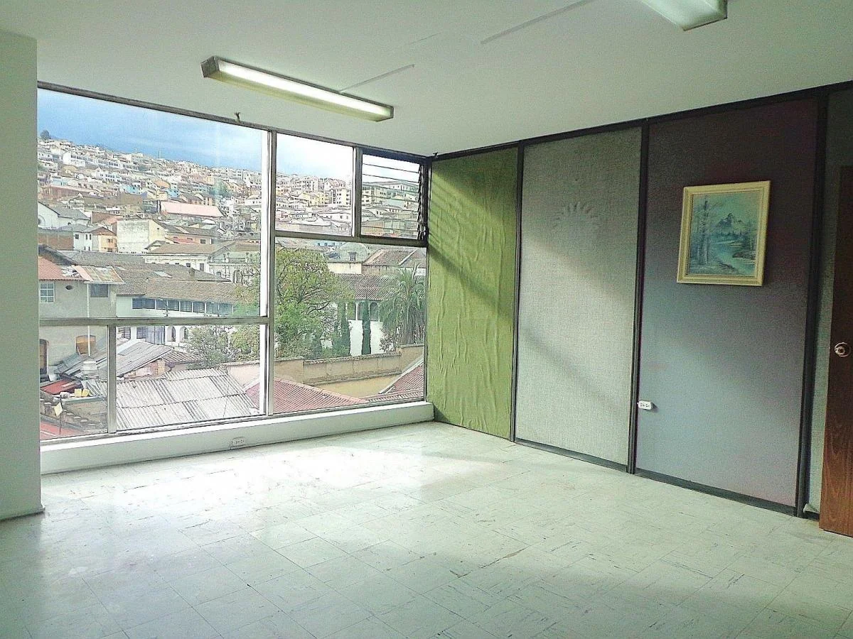 Oficina - Centro de Quito — imagen 3