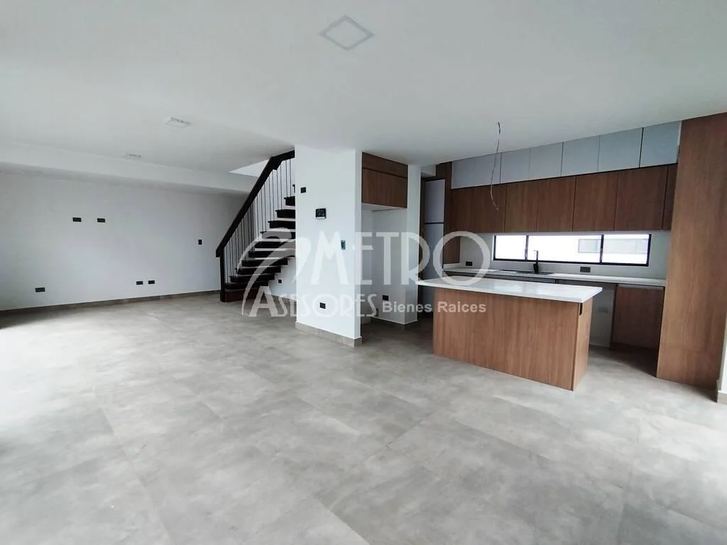 Casas en Venta 156 m² en Pifo Urbanización San Francisco — imagen 2