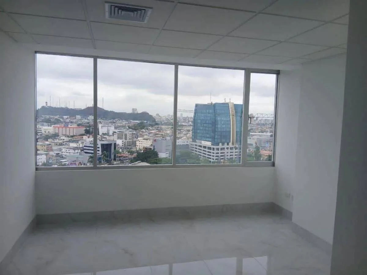 Oficinas en Venta 64 m² - Edif. Torre Millenium, Av Francisco de Orellana, Guayas — imagen 4