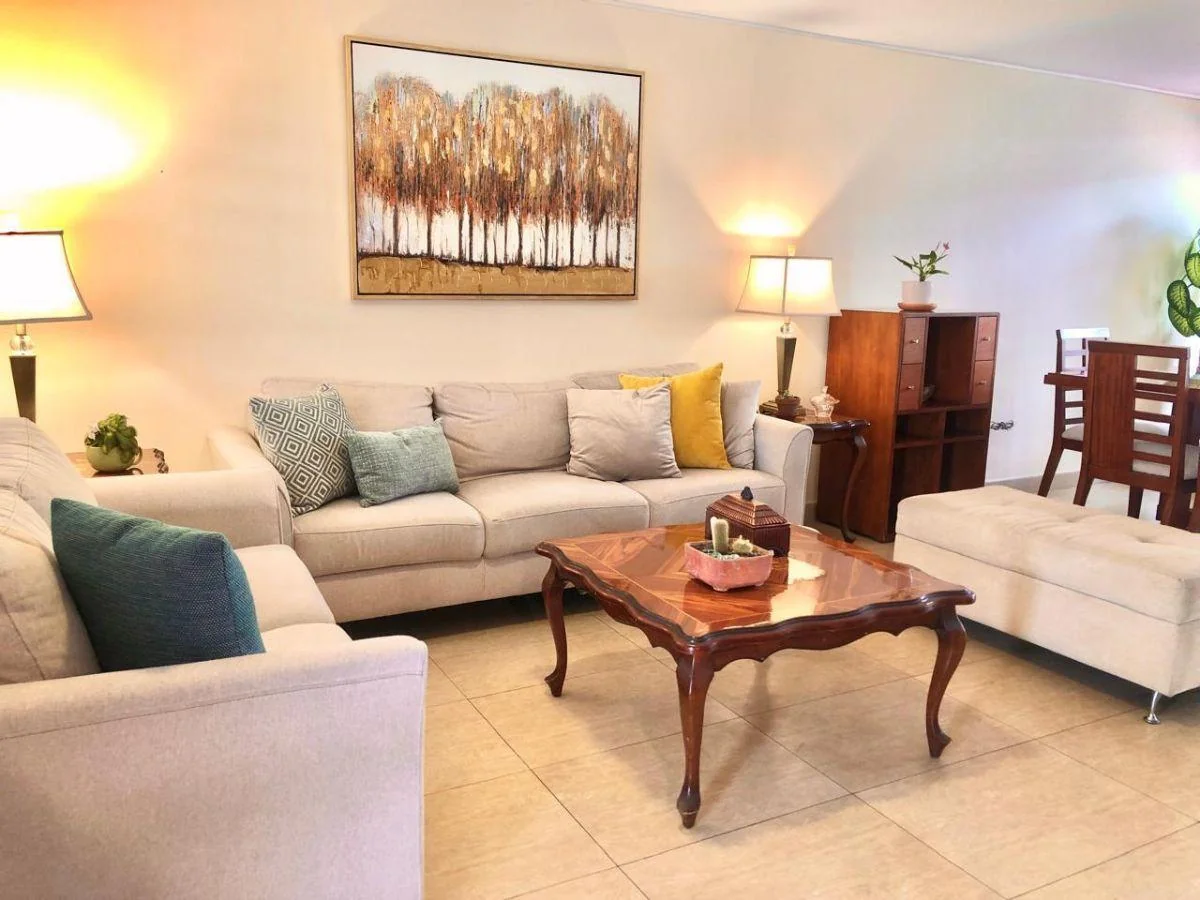 Oportunidad Bajo de Precio! Casa de Venta de 4 Habitaciones Urbanización La Catolica. Cumbaya — imagen 5