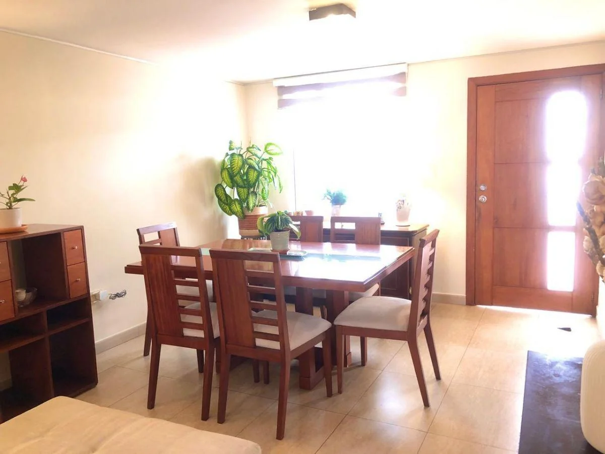 Oportunidad Bajo de Precio! Casa de Venta de 4 Habitaciones Urbanización La Catolica. Cumbaya — imagen 3