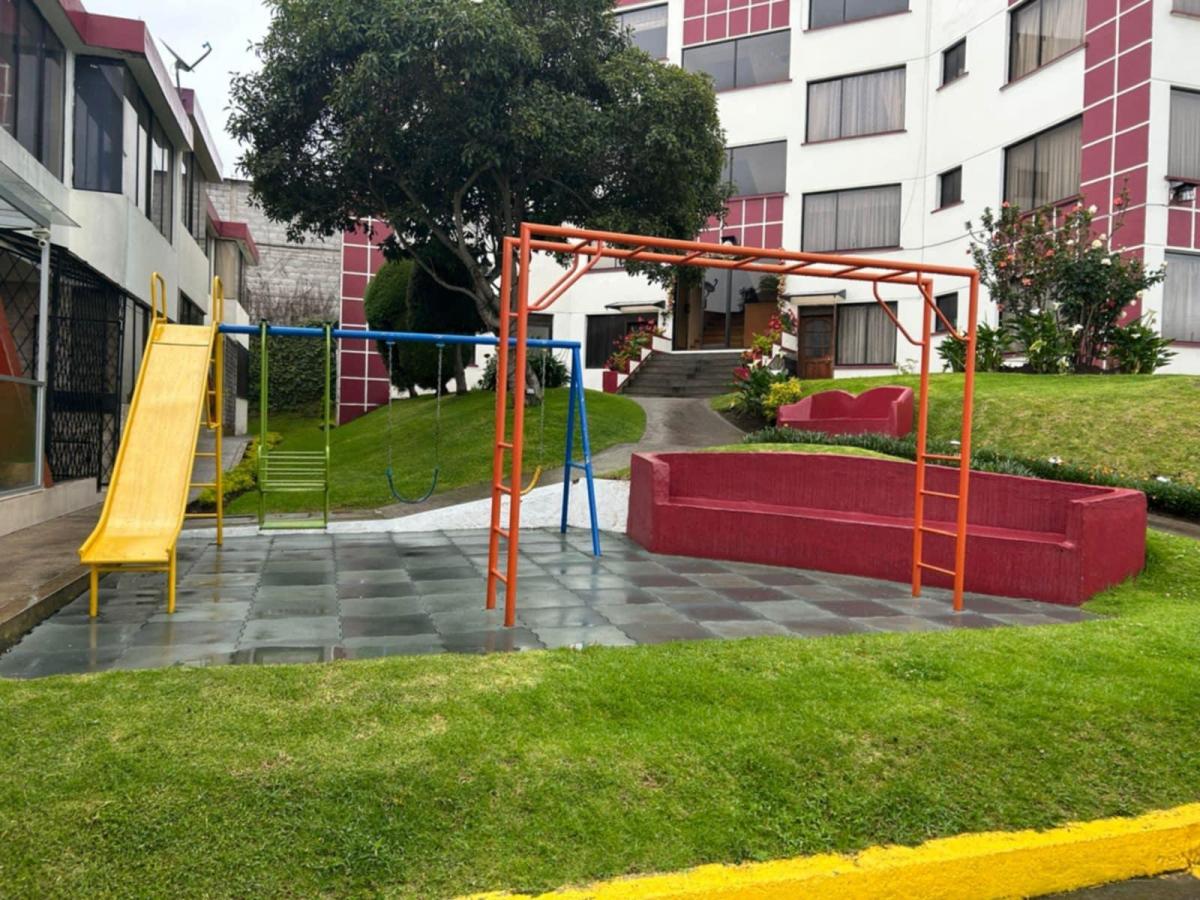 Se Vende Casa de 2 Pisos El $69,000 Sector Ponceano en Conjunto Norte Quito — imagen 2