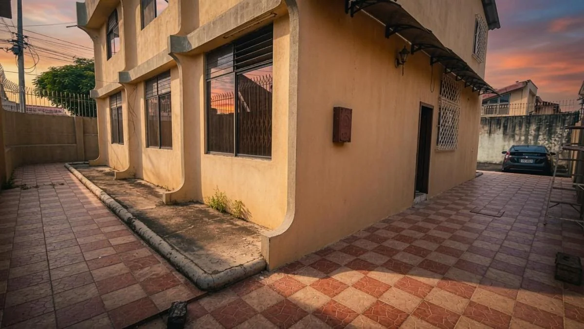 La Saiba Casa en Venta 5 Habitaciones con Doble Terreno, Guayas — imagen 3