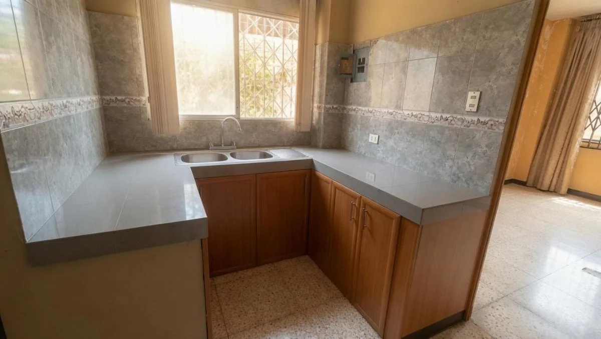 La Saiba Casa en Venta 5 Habitaciones con Doble Terreno, Guayas — imagen 2