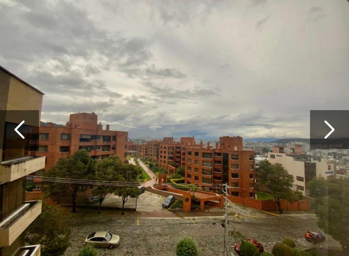 Vendo o Rento Excelente Departamento, 3 Dorm., 2 Estacionamientos, Sector Colegio San Gabriel — imagen 3