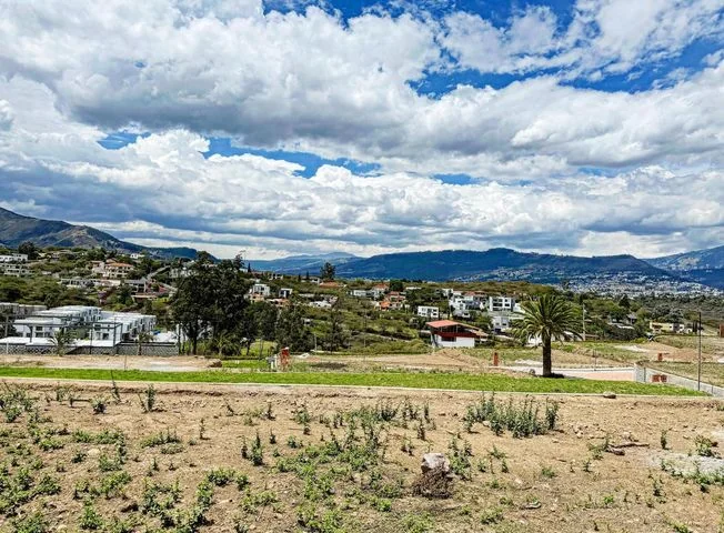 Terreno en venta en Tumbaco — imagen 2
