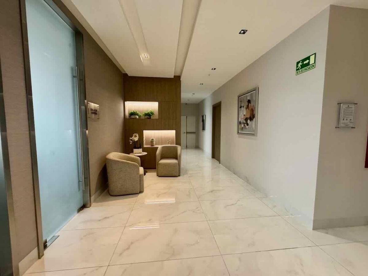 Oficinas en Venta 39 m² - Edif. Torre Millenium, Av Francisco de Orellana - Guayaquil, Guayas — imagen 4