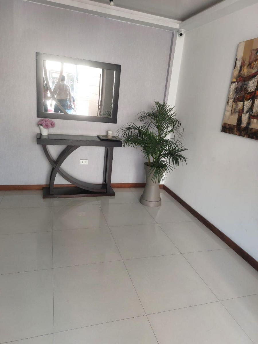 Vendo Alquilo Oficina / Local Comercial Sector La Carolina 380 m² $320.000/ $2500 — imagen 4