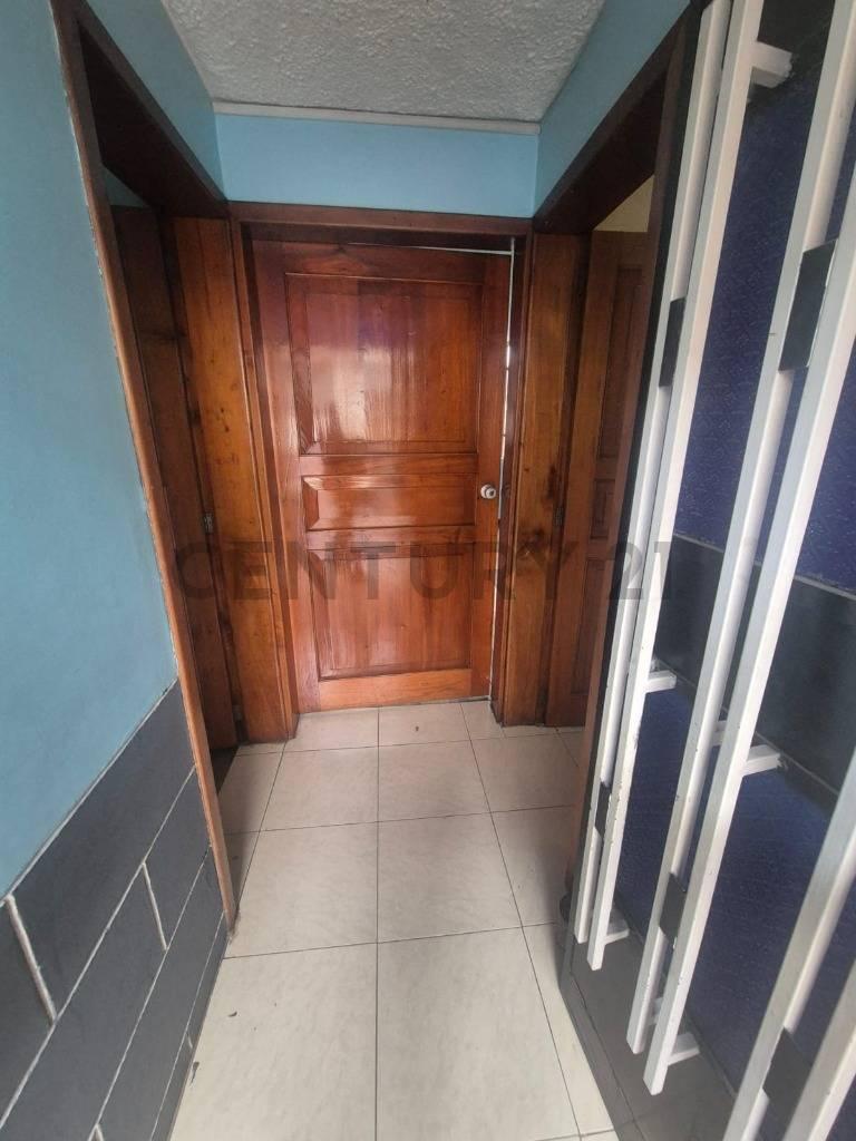 Venta de Casa con Terreno en El Sur de Quito — imagen 4
