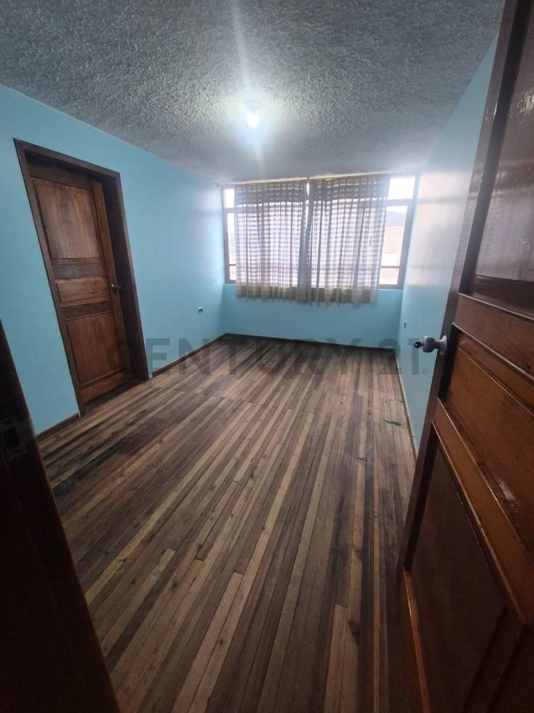 Venta de Casa con Terreno en El Sur de Quito — imagen 2