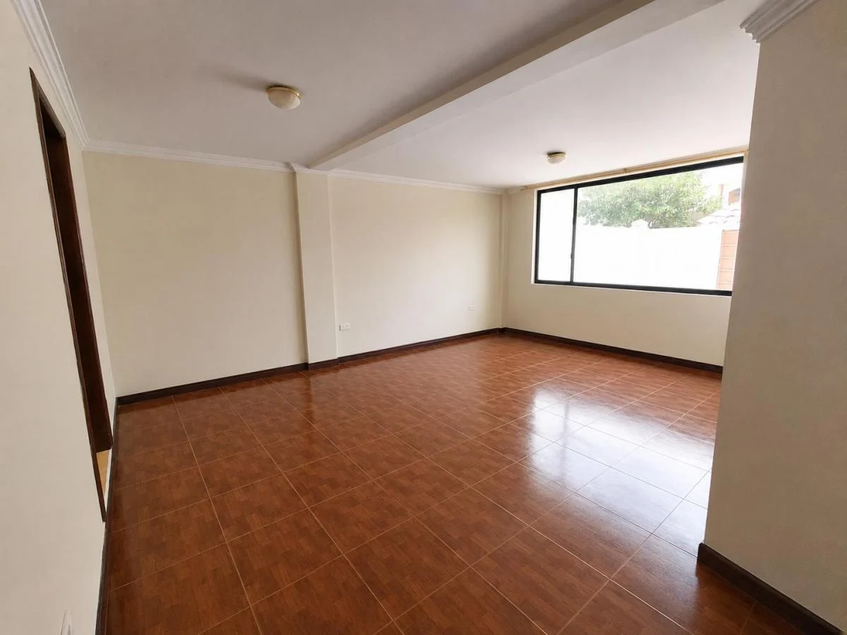 Casa Rentera en Venta | 4 Departamentos | Intercambiador de Carcelén — imagen 6