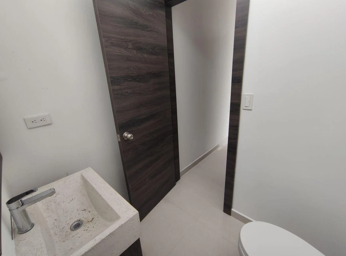 Venta Departamento con Terraza 3 Dorm. en Tumbaco — imagen 7