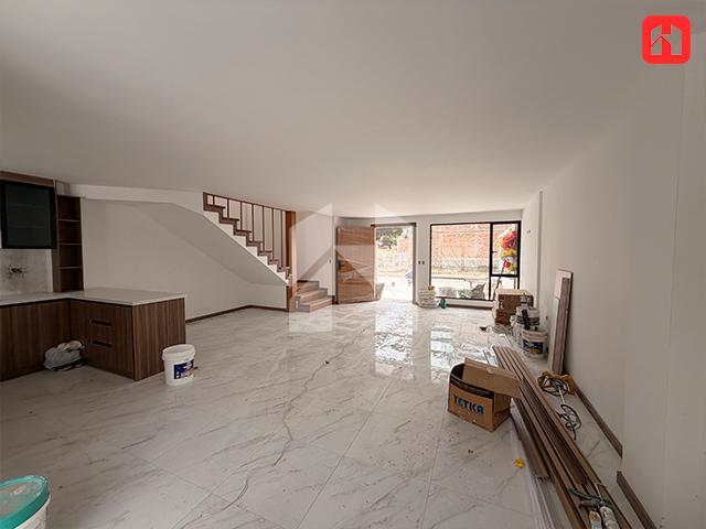 Vendo Casa Dentro de Urbanización Privada en Cuenca – Sector Ochoa León (Cv4085), Azuay — imagen 7