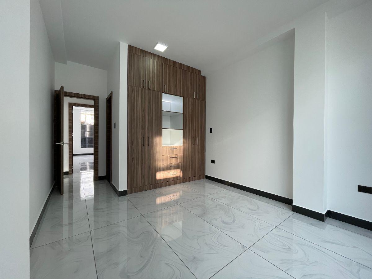 Casa con Bases Para 3 Pisos Mas — imagen 9