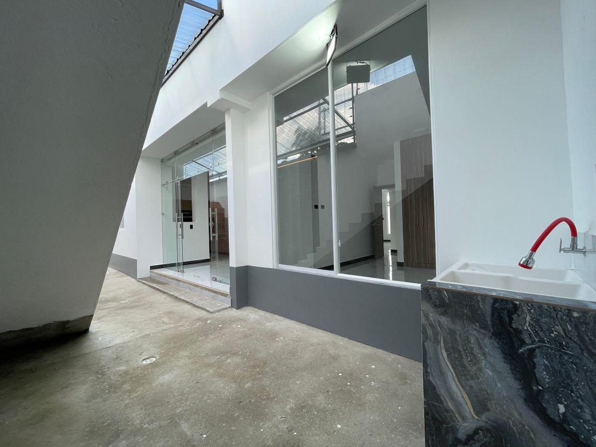Casa con Bases Para 3 Pisos Mas — imagen 6