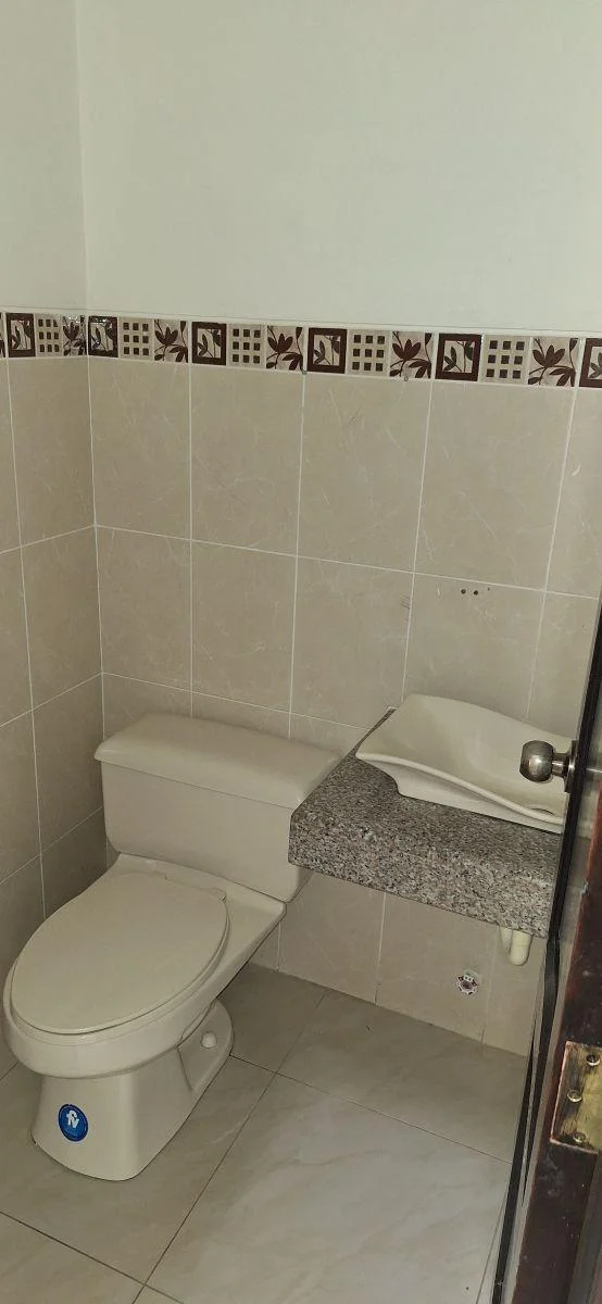 Ciudad Celeste Casa con 3 Habitaciones en Venta en Samborondón, Guayas — imagen 5