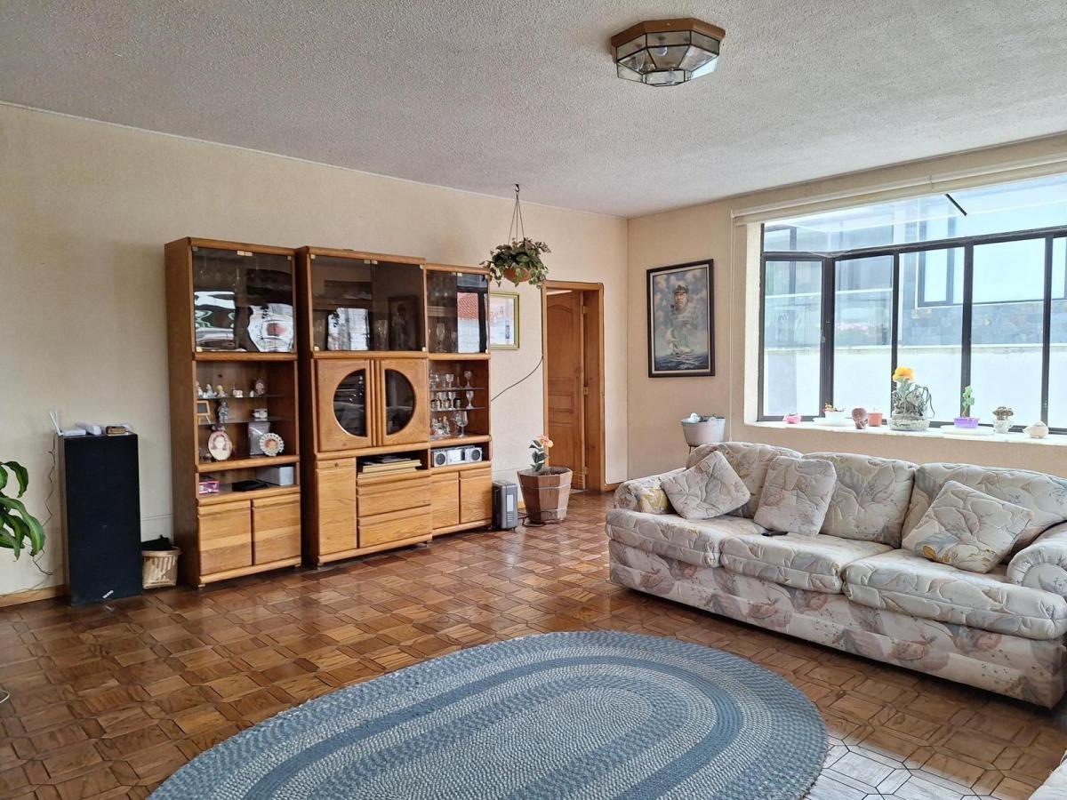 Casa con Piscina en Venta — imagen 3