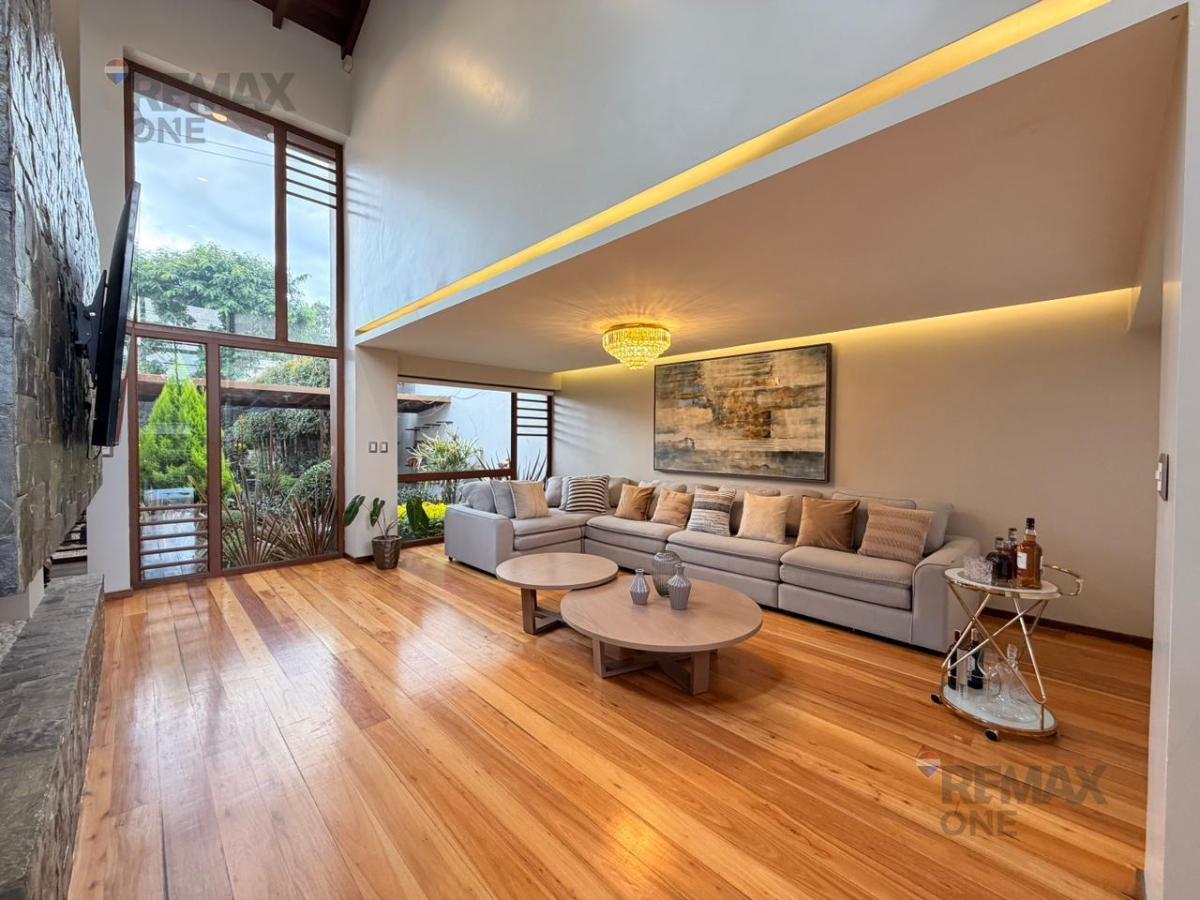En Venta Casa de Lujo Sector El Rosal, Azuay — imagen 9