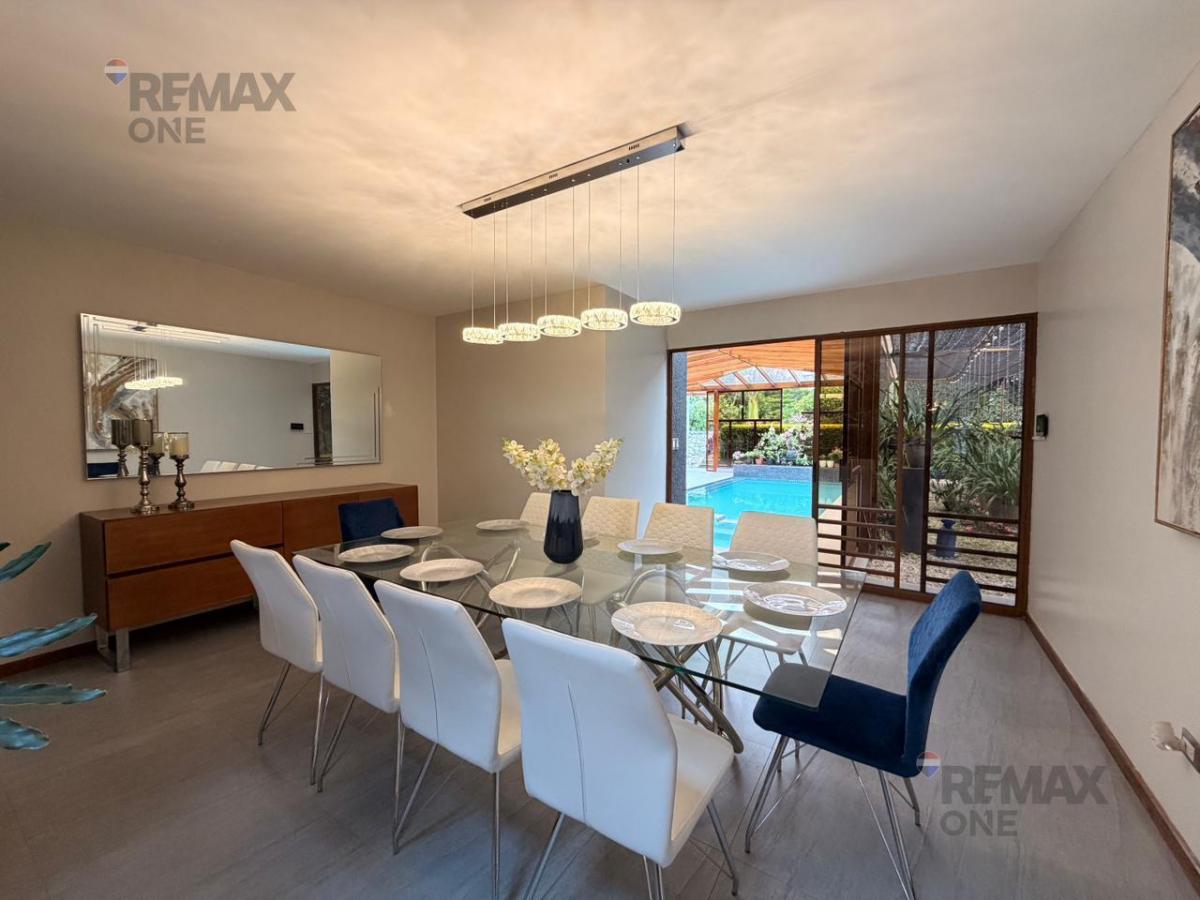 En Venta Casa de Lujo Sector El Rosal, Azuay — imagen 5