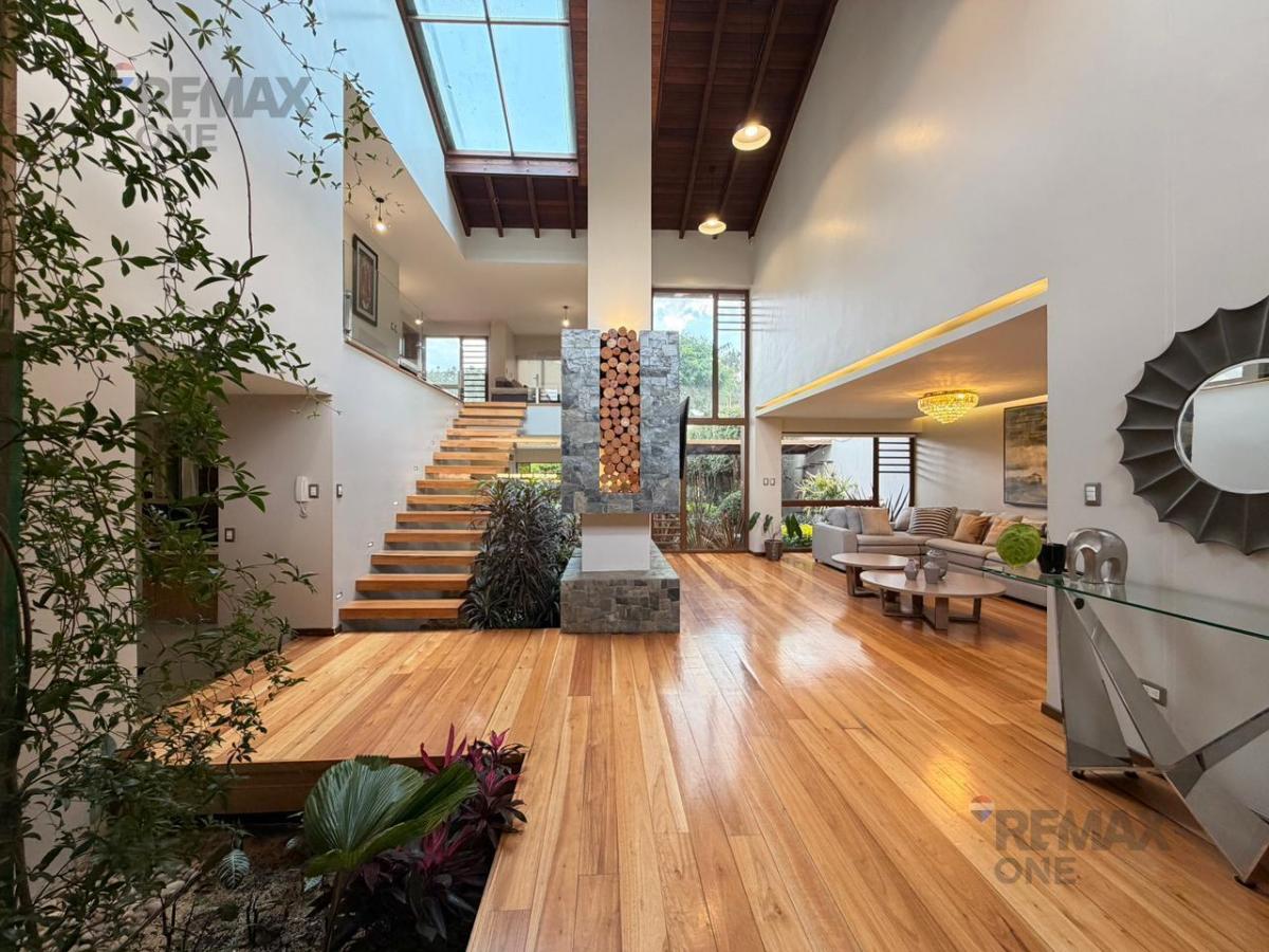 En Venta Casa de Lujo Sector El Rosal, Azuay — imagen 3