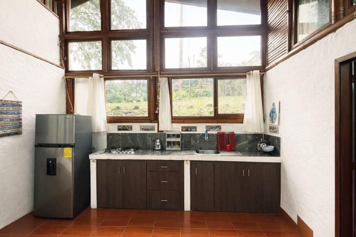 Quinta Vacacional con Casa en Venta de 835 m² Terreno, Puerto Quito — imagen 8