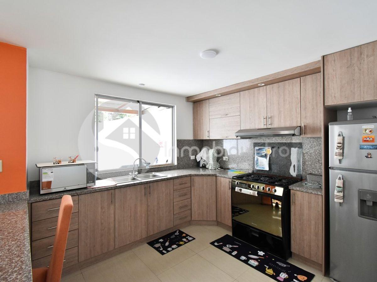 Venta de Casa Dentro de Condominio, Azuay — imagen 8