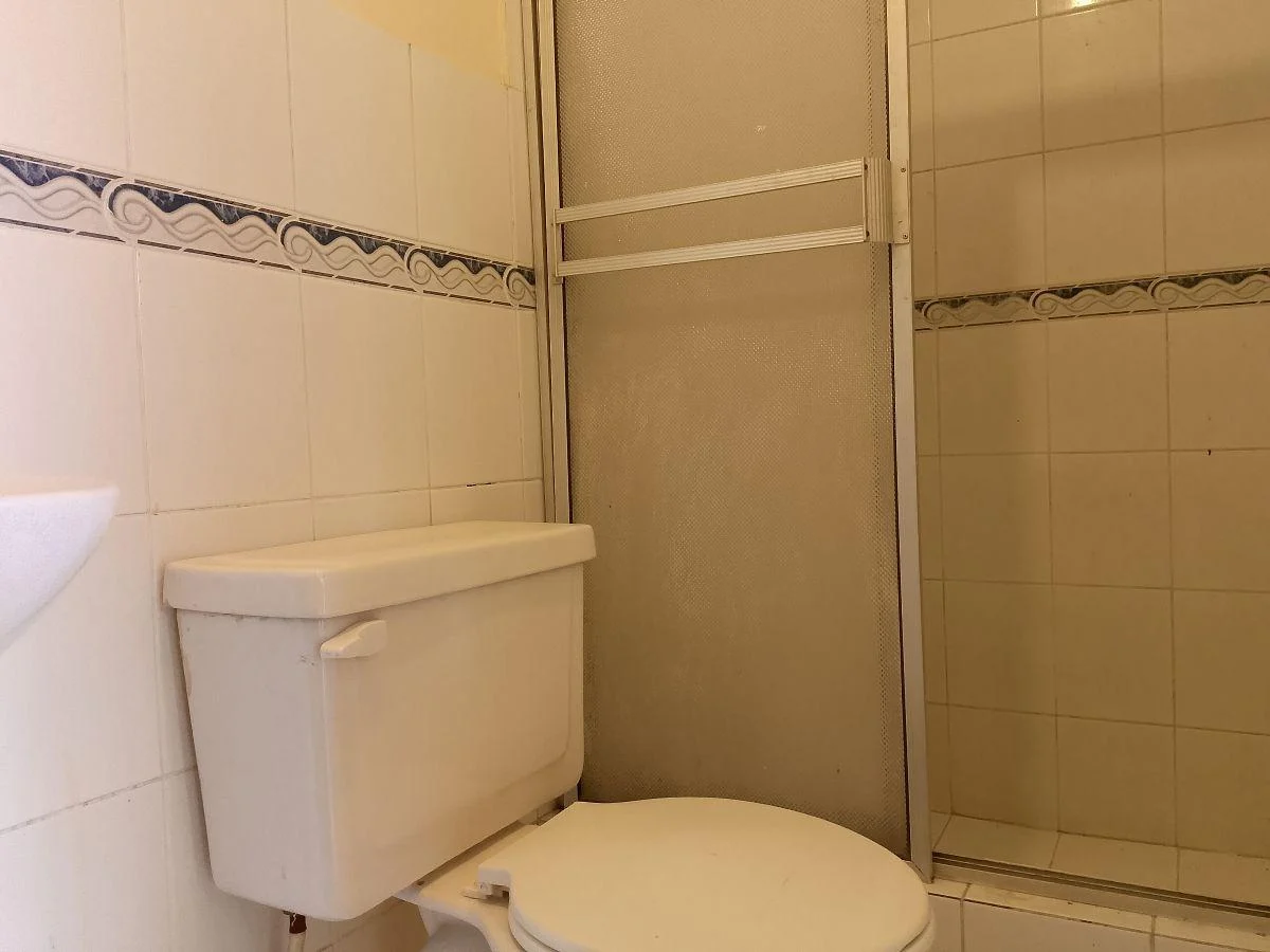Vendo Casa en La Garzota, Cerca de Las Av de Las América A. Jurado, Guayas — imagen 4