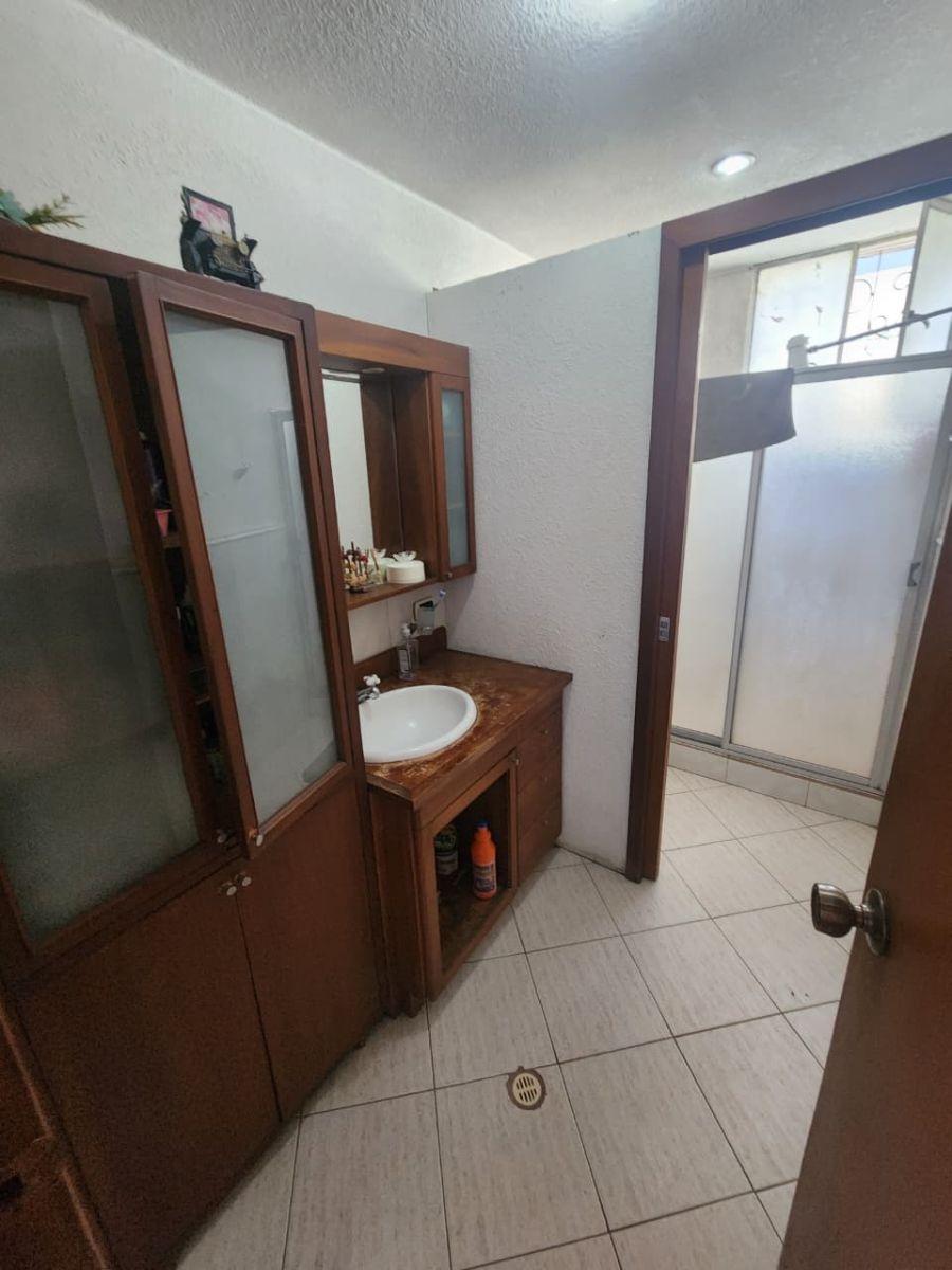 Vendo Casa Rentera con Potencial Comercial en Sector Estrategico Plaza de Toros Ideal Para Negocio — imagen 2