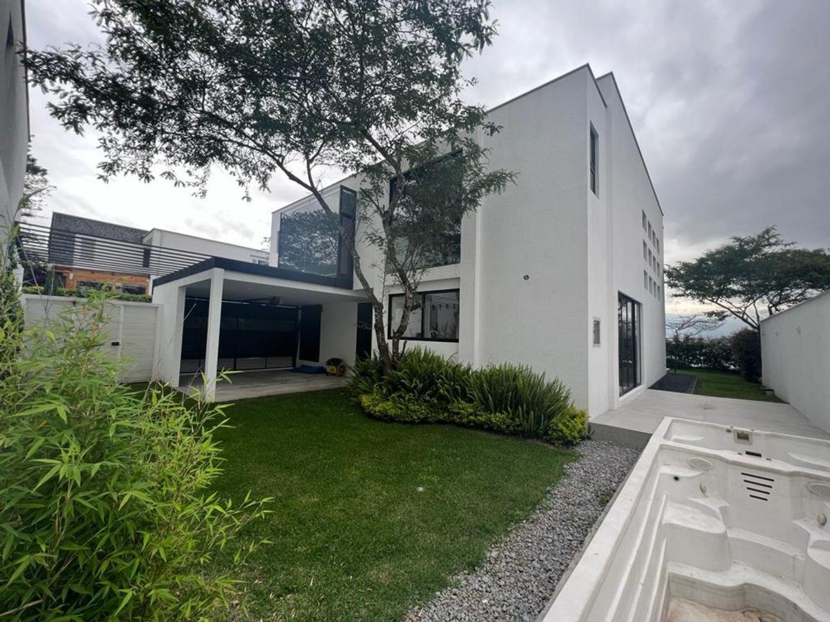 Casa Autosustentable y Domótica en Nayón — imagen 9