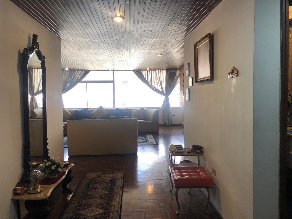 Casa de Venta Carapungo, Tres Pisos, Departamentos, Locales, Excelente Inversión — imagen 8