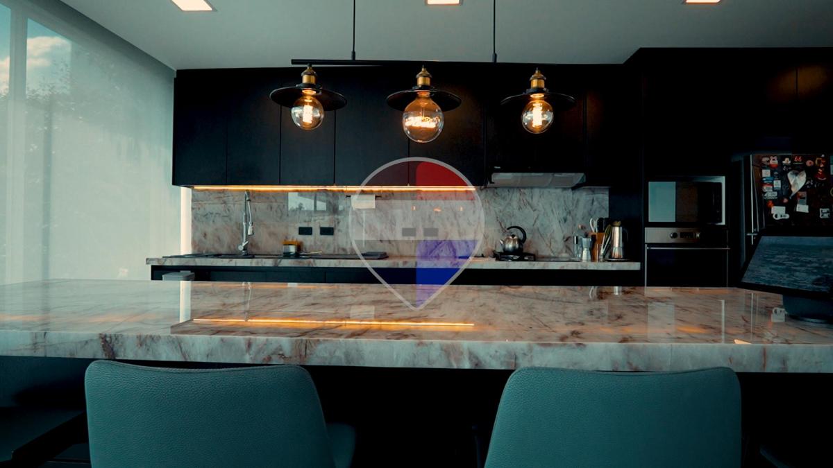 Casa de 3 Habitaciones con 425 m² en Venta en Nayón — imagen 7