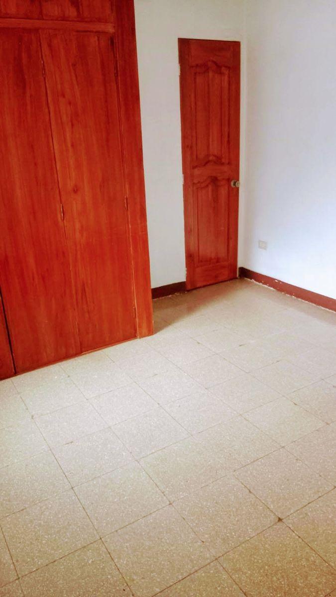 Se Vende Casa en La Octava Etapa de La Alborada, Guayas — imagen 2