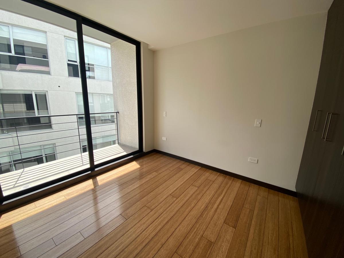 Vendo Departamento de Lujo, Sector González Suárez Estrenar 2 Domitorios — imagen 7