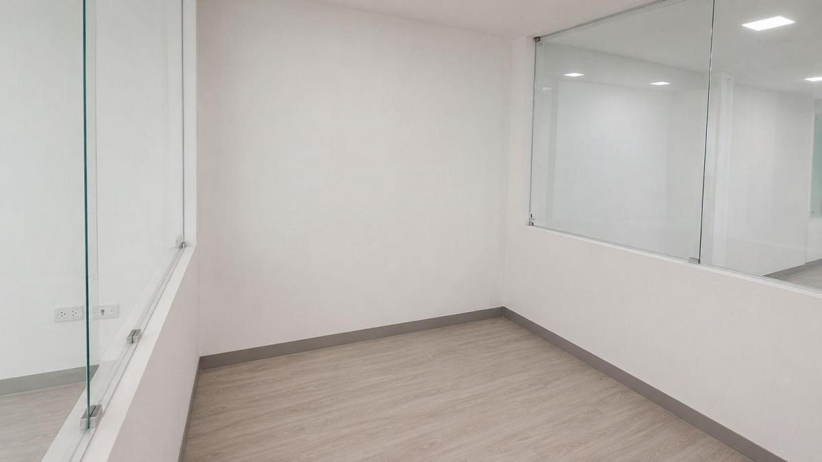Oficina de Venta en Rumipamba — imagen 6