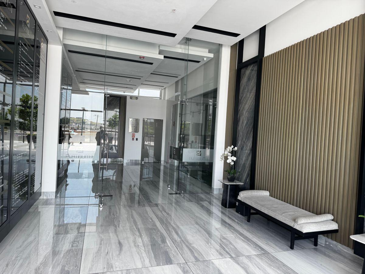 Venta de Oficina en El Ed. Platinium II Av León Febres Cordero, Guayas — imagen 8