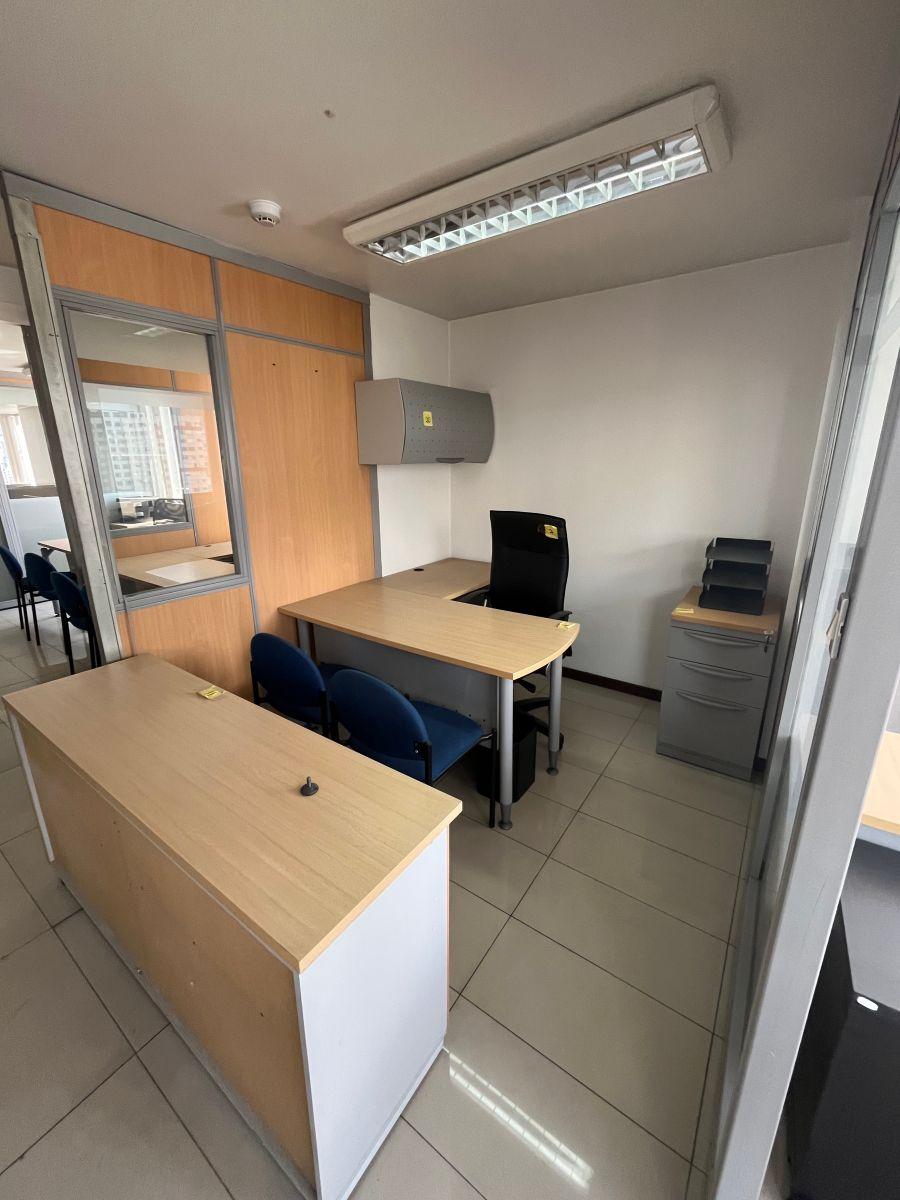 Excelente Oficina de Venta en La Carolina — imagen 7