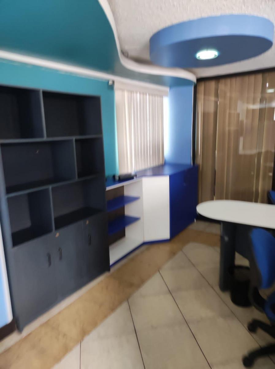 Oficina de Venta de 76 m² en La Calle Francisco de Orellana y 6 de Diciembre — imagen 10