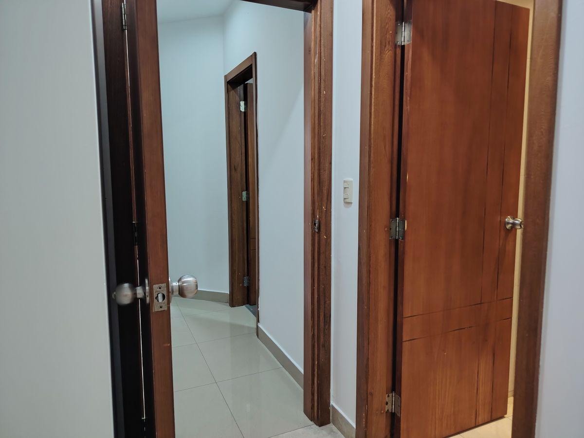 Venta Departamento Kennedy Norte 1er Piso 2 Habitaciones Garaje, Guayas — imagen 2