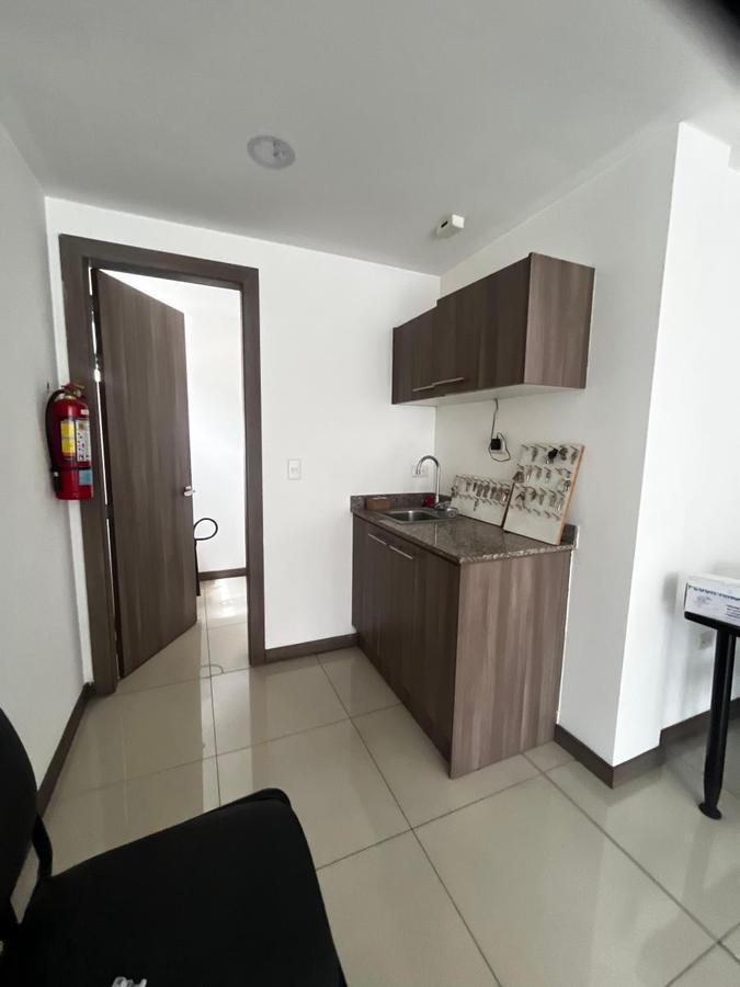 Oficina de Venta en La Shyris — imagen 3
