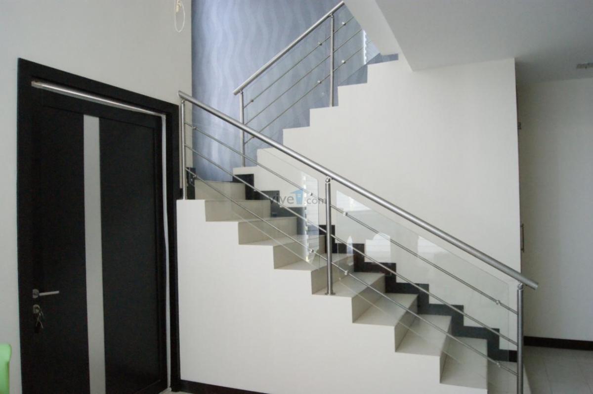 Casa de Venta en Tumbaco Urb La Viña — imagen 2