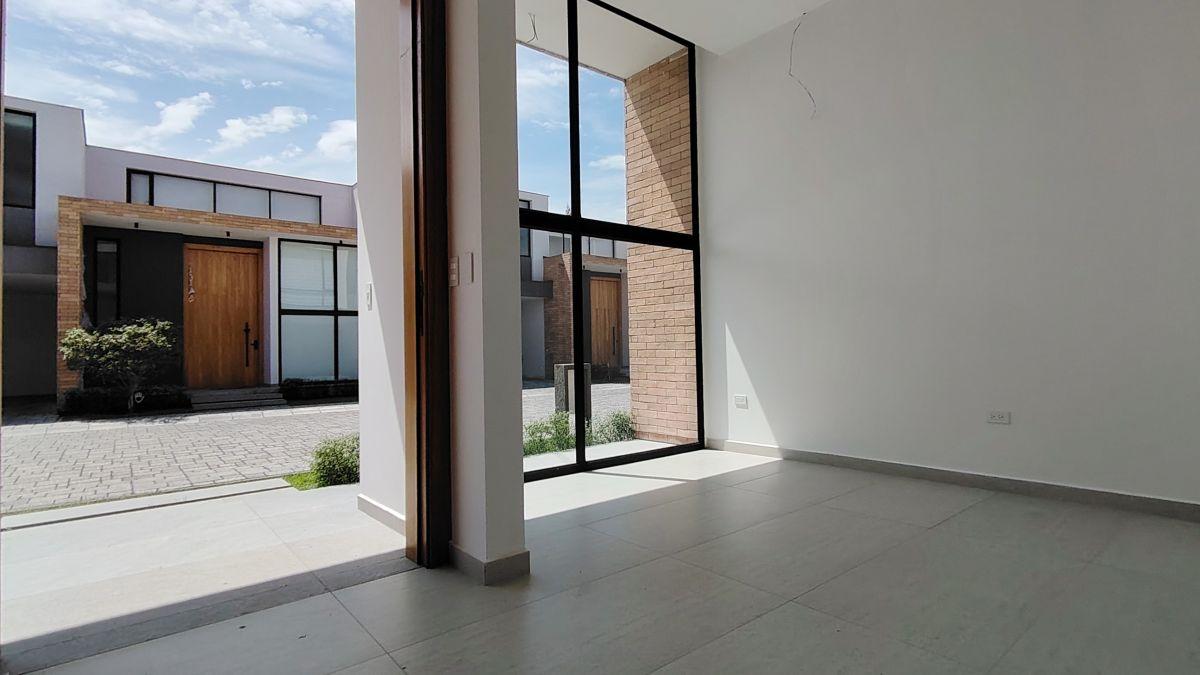 Casa en Venta, Sector La Morita en Tumbaco. Conjunto Moderno y Seguro — imagen 9
