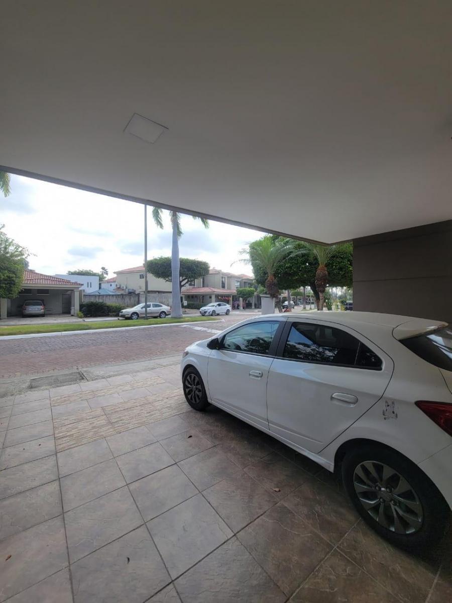 En Venta Amplia Casa Esquinera en Urbanización Terrasol, Km, 5 Via a Samborondón, Guayas — imagen 9