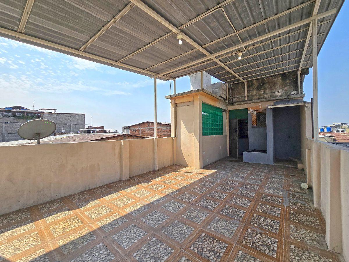 Propiedad en Venta 3 Pisos, Uso Residencial y Comercial - Centro de Durán, Guayas — imagen 7