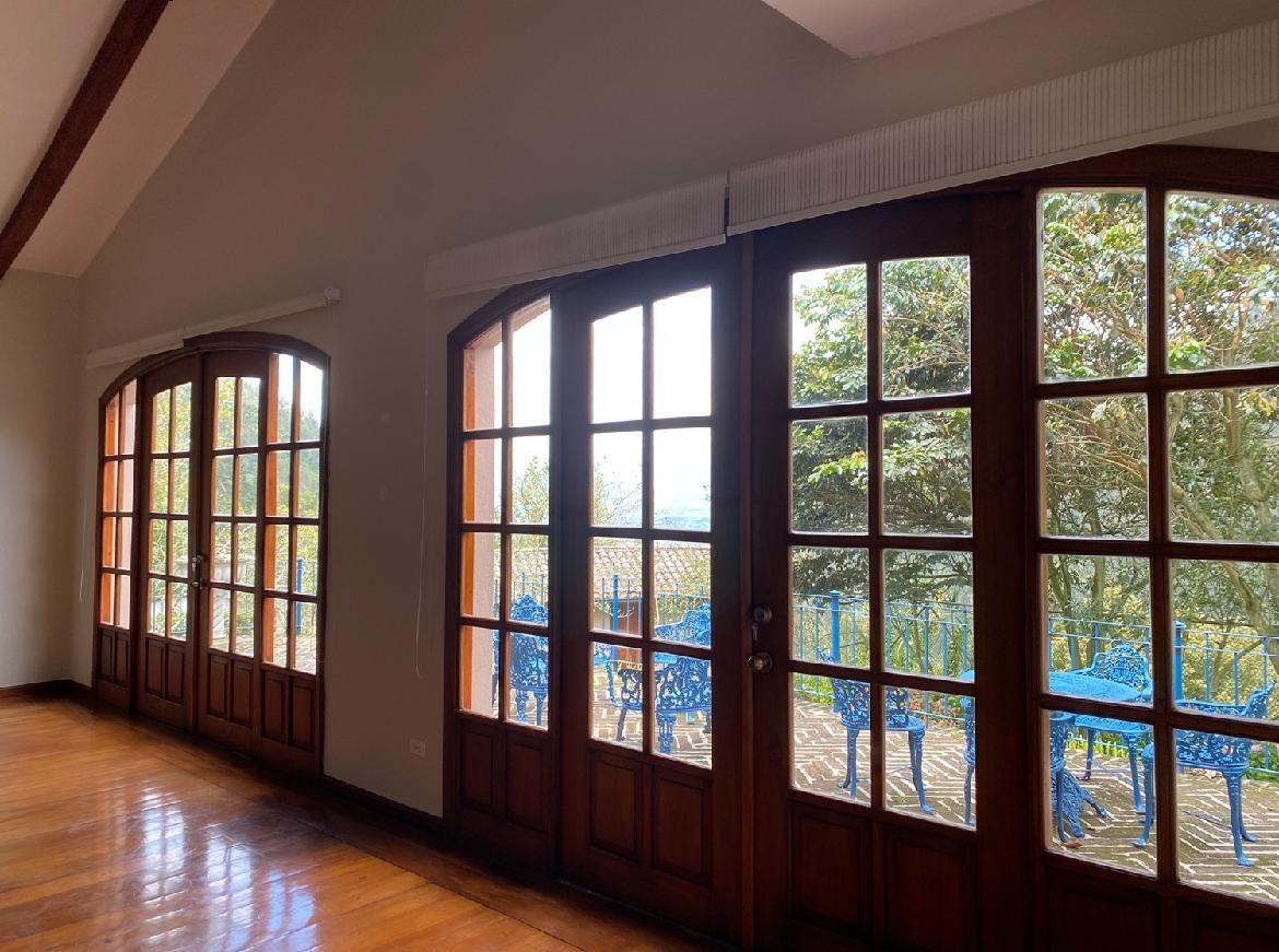 Casa Amplia con Jardín - Detrás del Convento de Guápulo — imagen 4