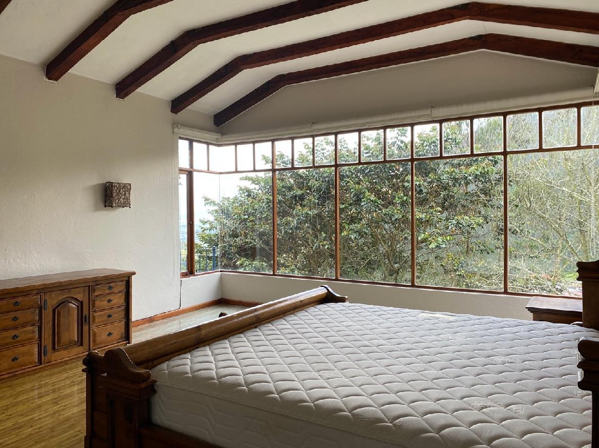 Casa Amplia con Jardín - Detrás del Convento de Guápulo — imagen 3