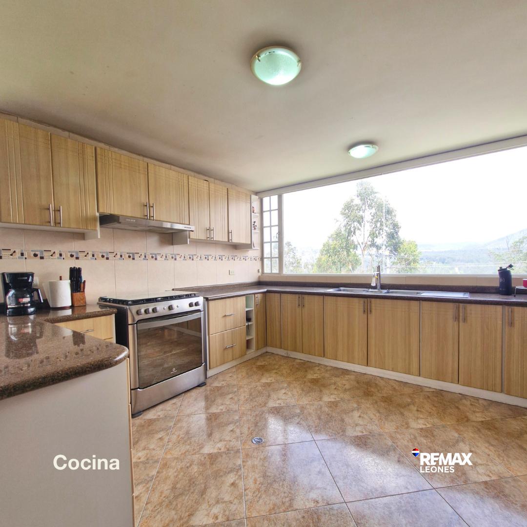 Casa en Carcelen con 639 m² de Terreno. "Vive Cerca de Todo y Rodeado de Naturaleza" — imagen 4